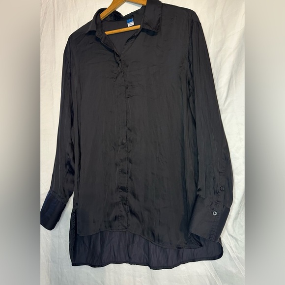 Old Navy Women’s Black Long Sleeve Button Down Collared Blouse size Large - Picture 2 of 10